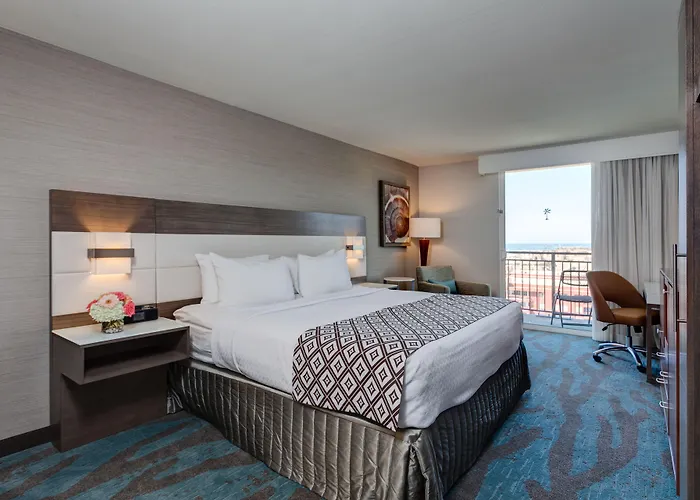 Crowne Plaza Ventura Beach By Ihg