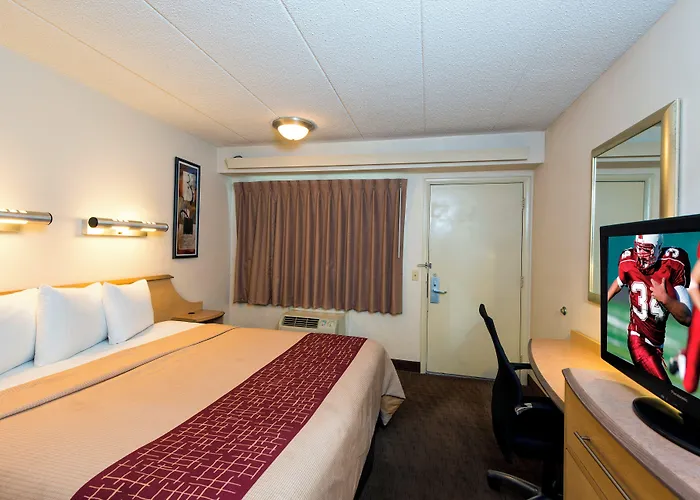 Red Roof Inn Buffalo - / I-90