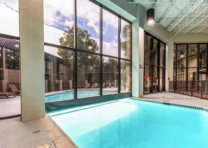 Red Roof Inn Plus & Suites - Iah Airport Sw