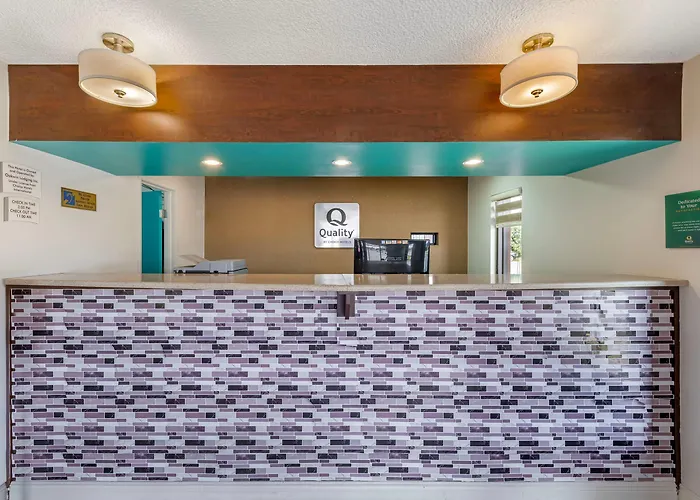 Quality Inn & Suites Live Oak I-10 Exit 283