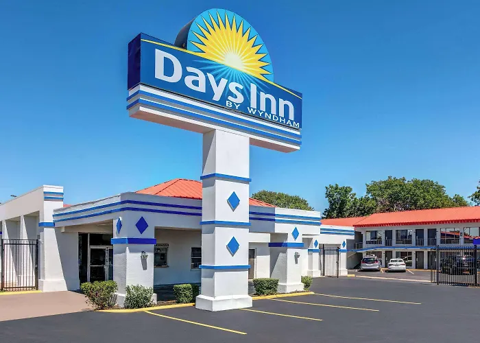 Days Inn By Wyndham South Fort Worth