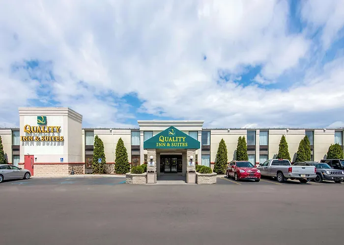 Quality Inn & Suites Mansfield