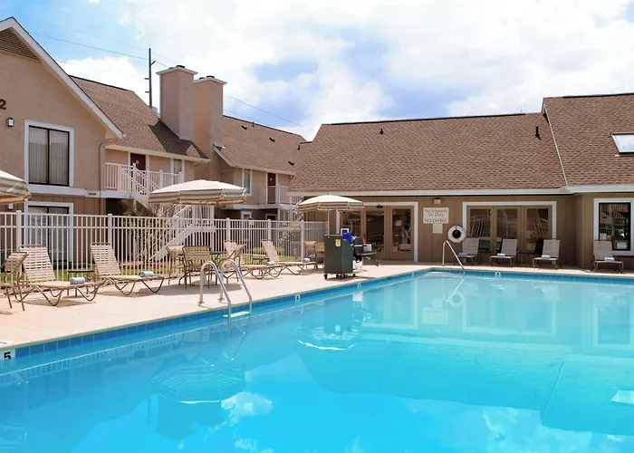 Residence Inn By Marriott Airport