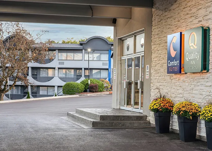 Quality Inn & Conference Centre Kingston Central