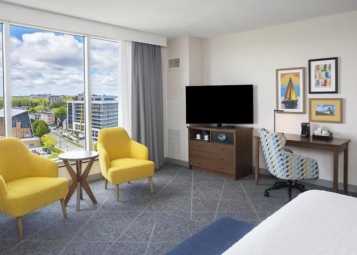 Hampton Inn By Hilton Halifax Downtown