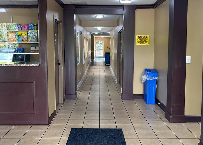 Suburban Studios Near University Of North Carolina-