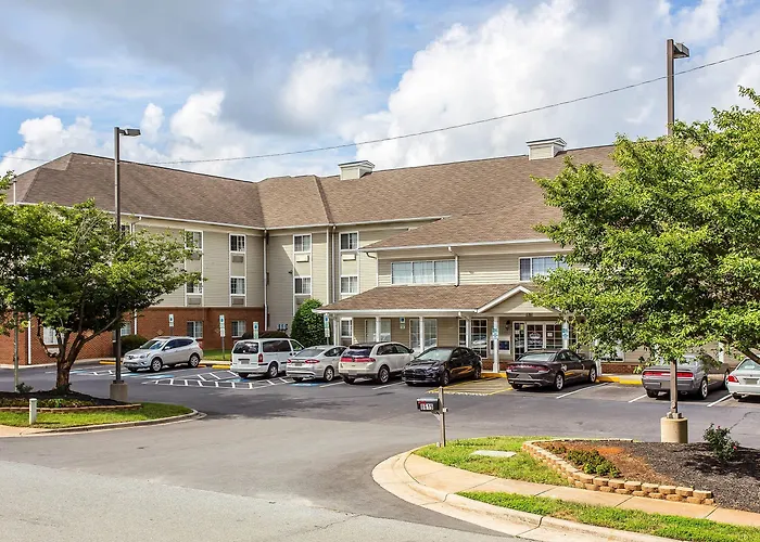 Suburban Studios Near University Of North Carolina-