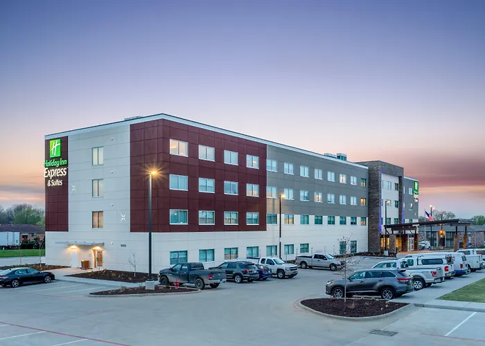Holiday Inn Express & Suites - Springfield North By Ihg