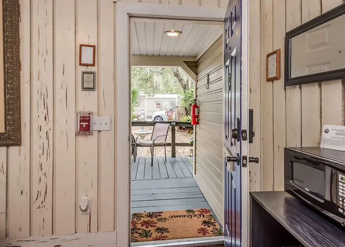 The Heirloom Inn Mount Dora
