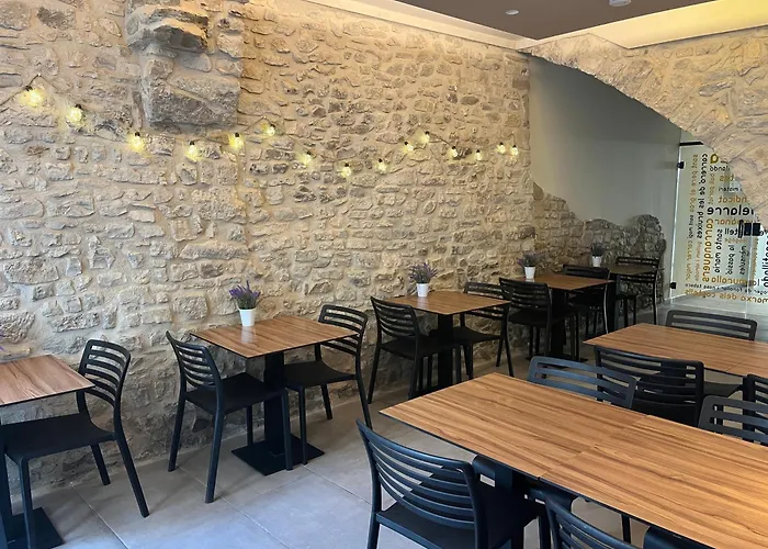 Hostal Universitat
