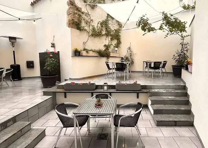 Hostal Universitat
