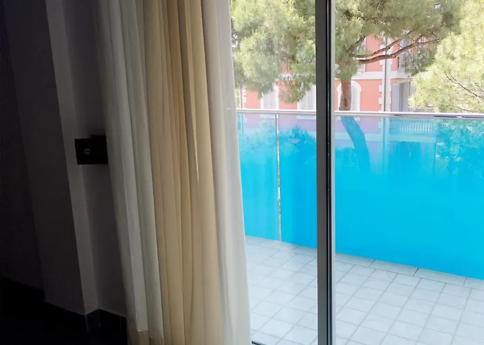 Hotel Desire'