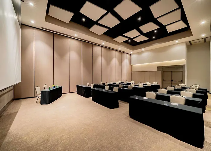 Pullman Sao Paulo Guarulhos Airport Hotel