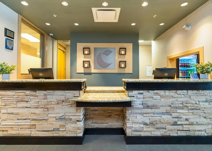 Comfort Inn & Suites Surrey