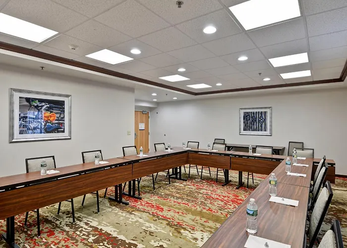 Hampton Inn Albany-Wolf Road