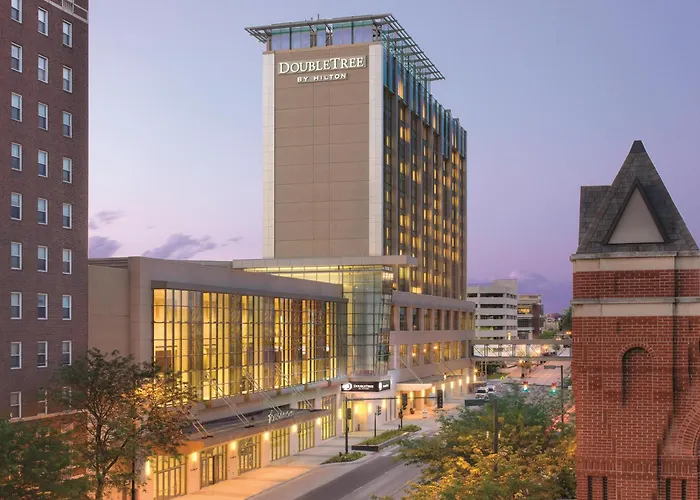 Doubletree By Hilton Hotel Cedar Rapids Convention Complex
