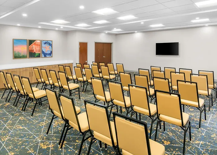 Hampton Inn & Suites Fort Worth/Forest Hill