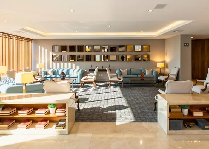 Wyndham Garden Tijuana Palacio Azteca