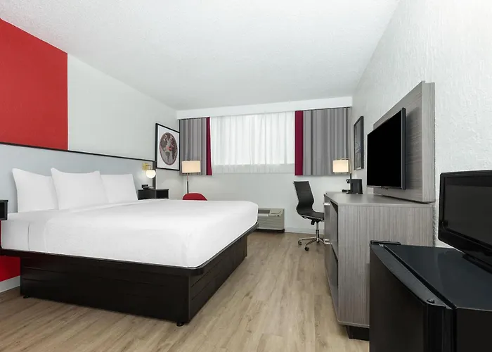 Ramada By Wyndham Tulsa Broken Arrow