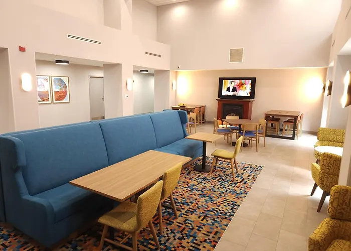 Hampton Inn And Suites Of Lamar