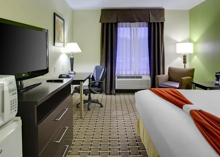 Holiday Inn Express & Suites By Ihg