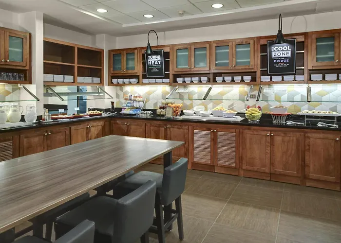 Hyatt Place /Towne Square