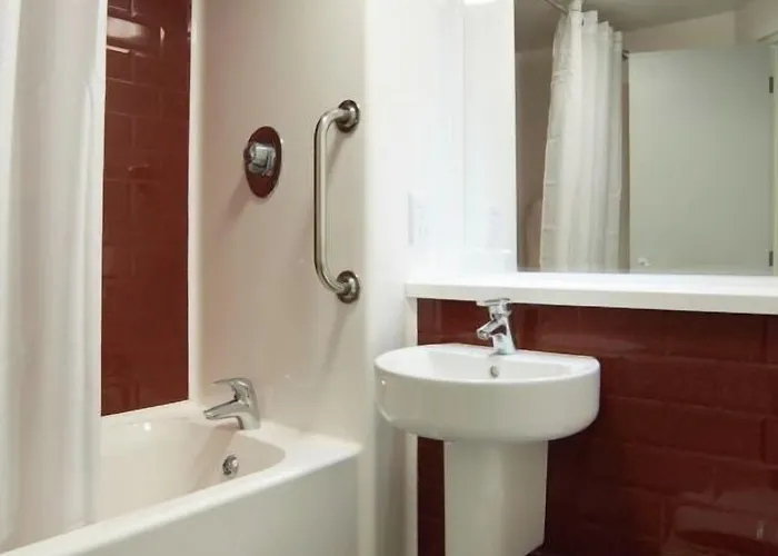 Travelodge Scarborough St Nicholas