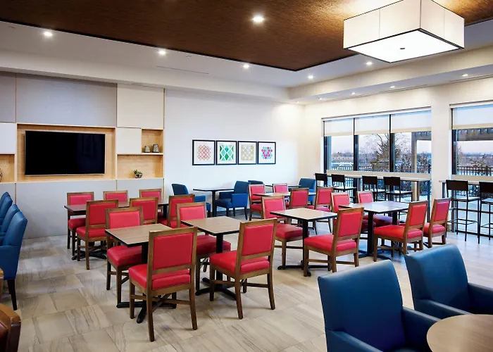Holiday Inn Express & Suites - Brantford By Ihg