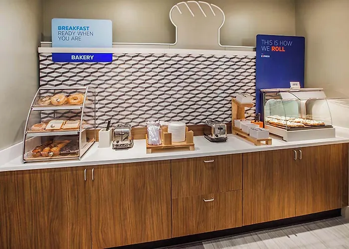 Holiday Inn Express Williamsburg By Ihg
