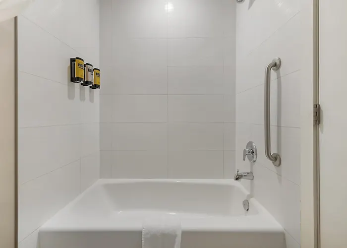 Best Western Plus Merritt Hotel