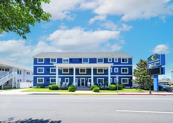 Commander Beach House Hotel