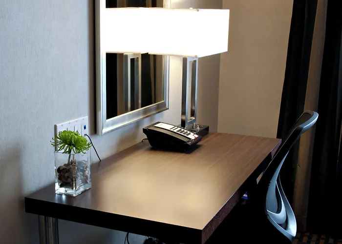 Holiday Inn Express Pembroke By Ihg