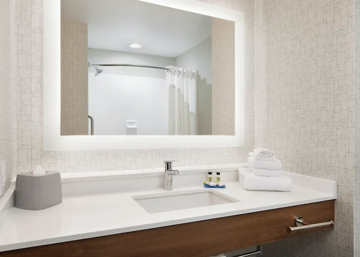 Holiday Inn Express Hotel & Suites Salem By Ihg