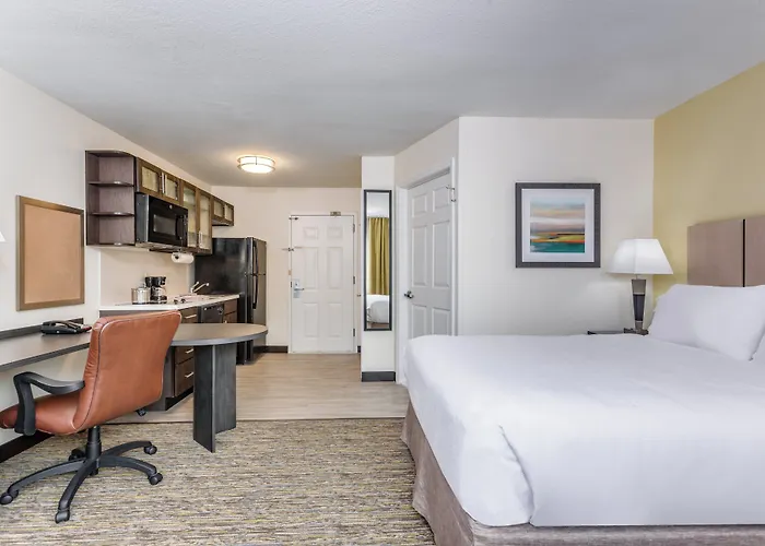 Candlewood Suites Secaucus By Ihg