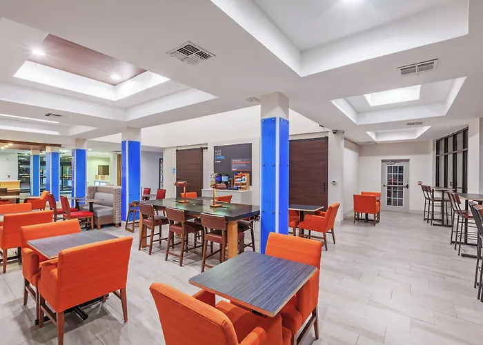 Holiday Inn Express Hotel And Suites Orange, An Ihg Hotel