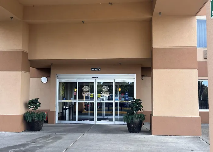 Comfort Suites Portland Southwest