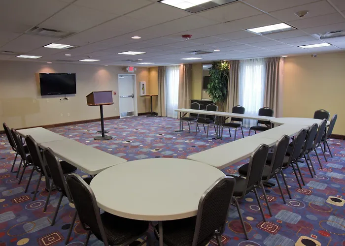 Holiday Inn Express New Albany By Ihg