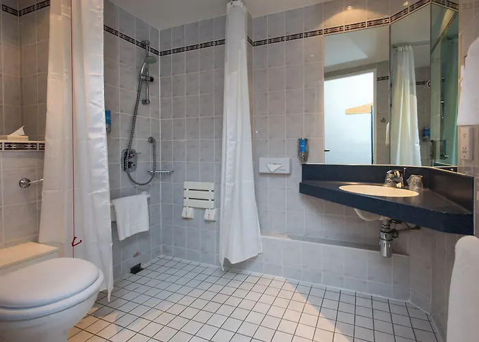 Holiday Inn Express Warwick - Stratford-Upon-Avon By Ihg