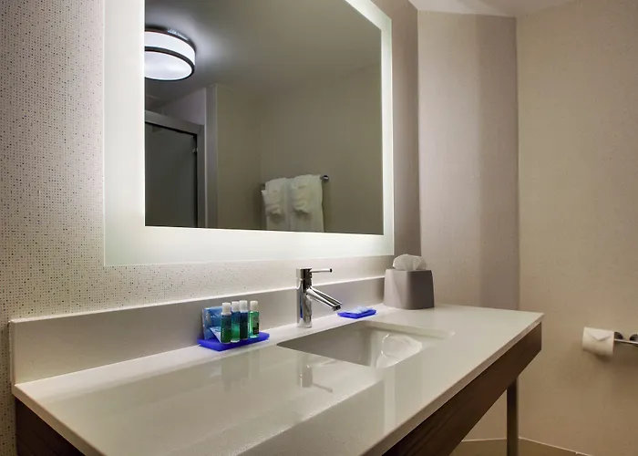 Holiday Inn Express Voorhees/ Mt. Laurel By Ihg