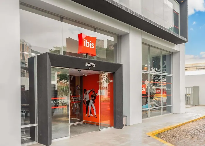 Hotel Ibis Cali Granada