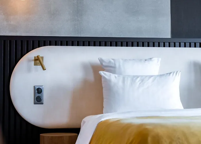 Golden Tulip Reims Bezannes