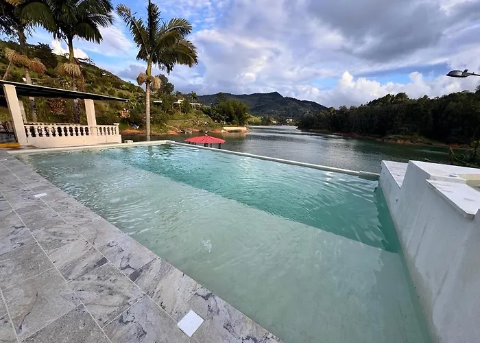 Hotel Casa Linda Guatape