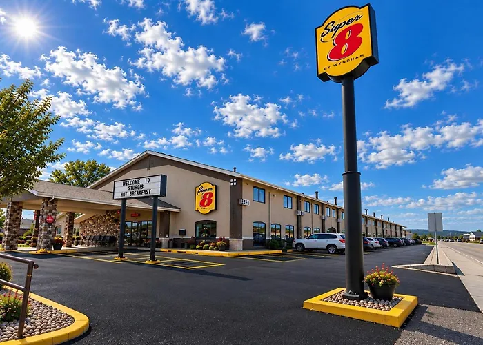 Super 8 By Wyndham Sturgis