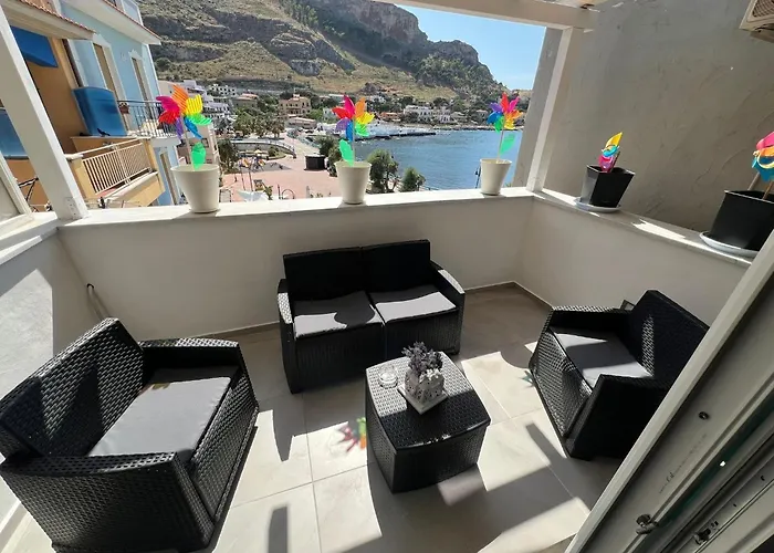 La Piazzetta a Mare Holiday House