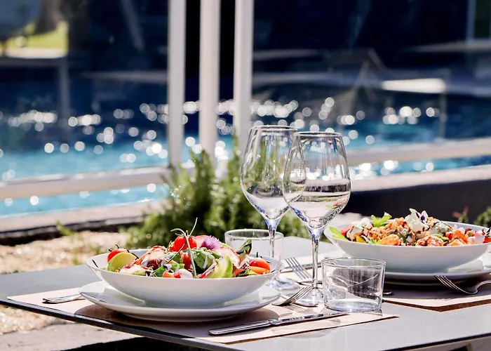 Mercure Pau Palais Des Sports