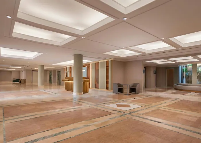Courtyard By Marriott Rome Central Park