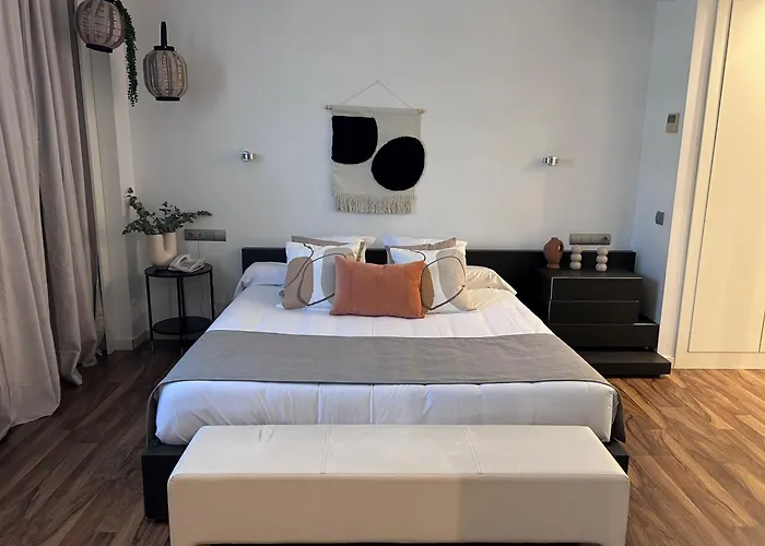 AZZ Valencia Táctica Hotel
