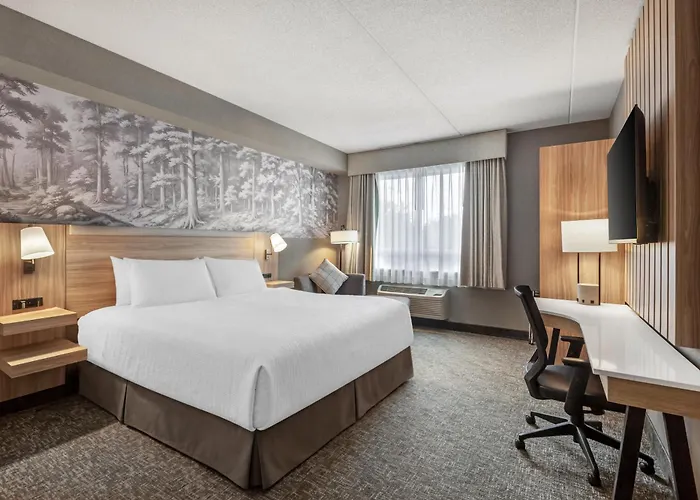 Best Western Plus Burlington Inn & Suites