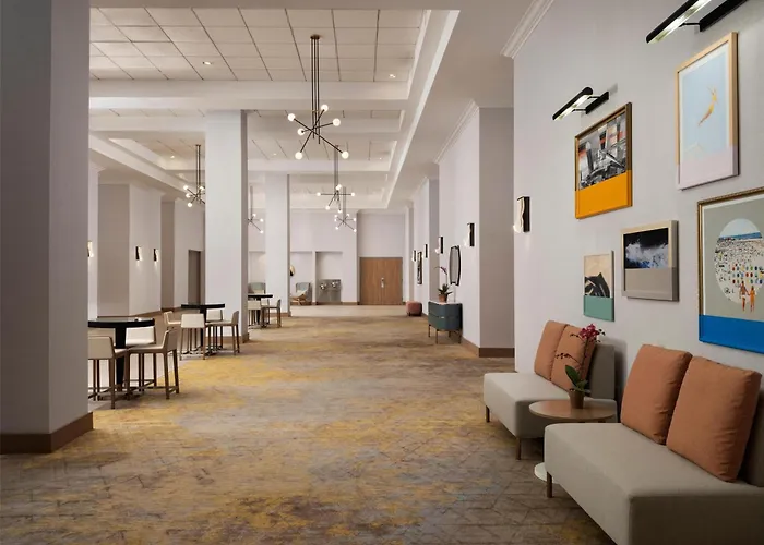 Zessa Orange County Airport, A Doubletree By Hilton