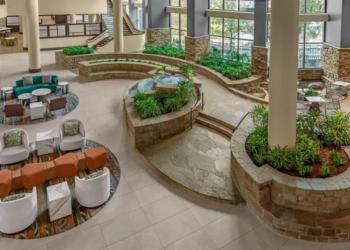 Embassy Suites Riverwalk-Downtown